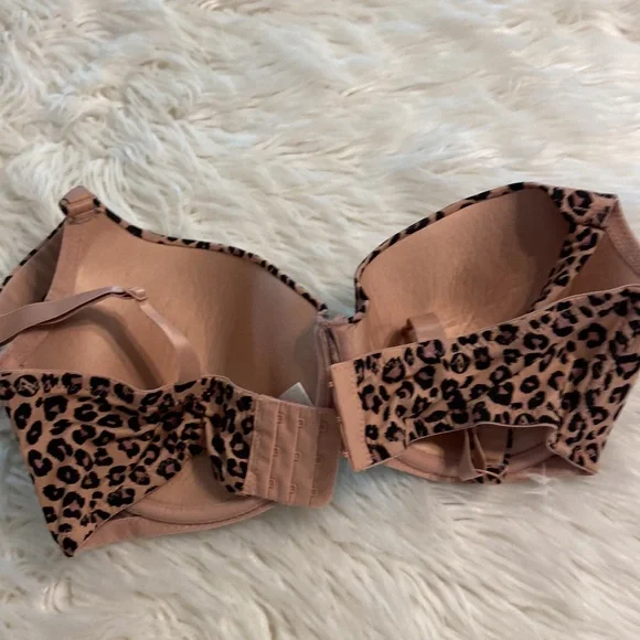 Adrianne Vittadini Bra size 38D excellent condition cheetah design - Picture 10 of 12